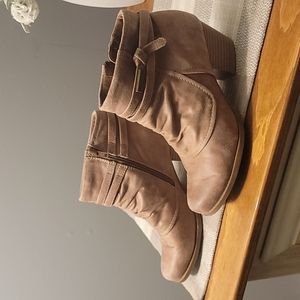 Size 8 ankle boots